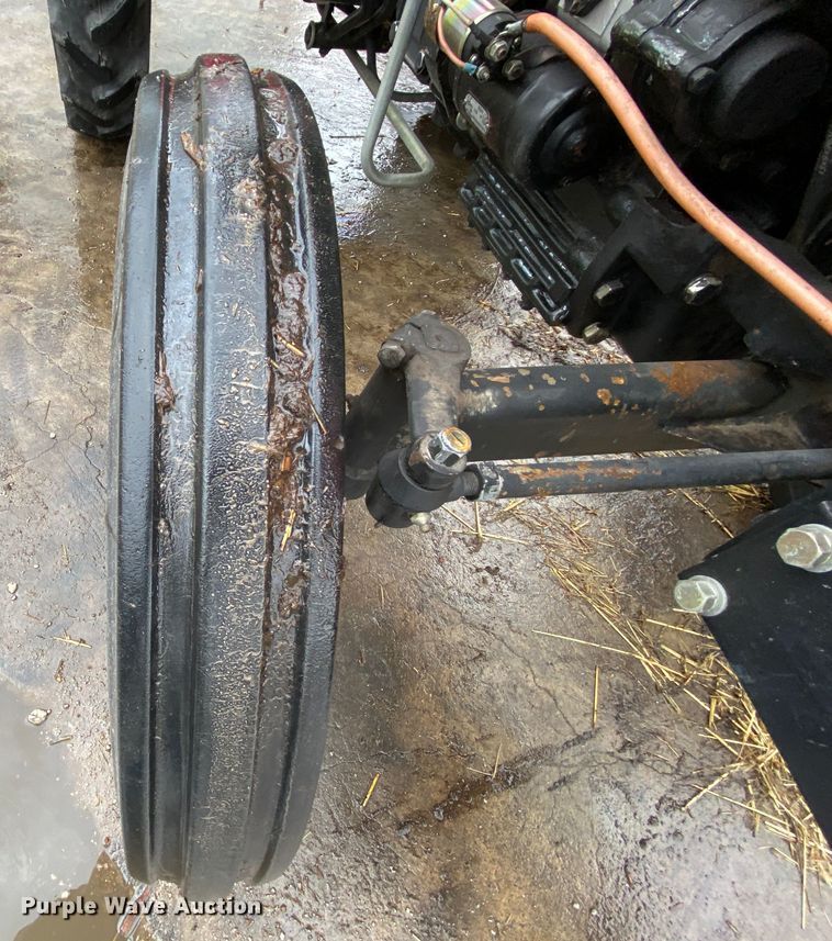 image for item EL9632 2004 Farm Pro 2420  tractor