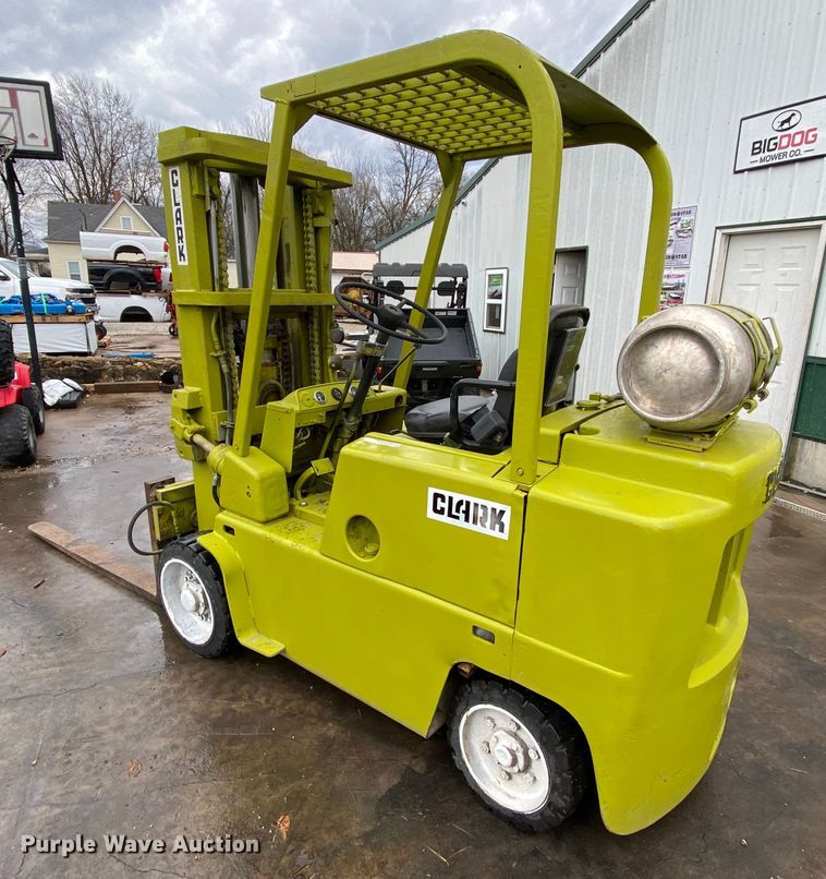 image for item EL9633 Clark C590-60  forklift