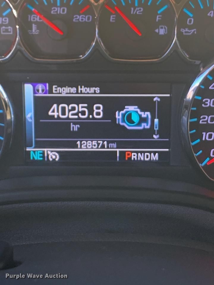 image for item EO9861 2015 Chevrolet Suburban LTZ  SUV