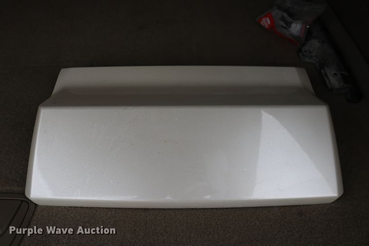 image for item EO9861 2015 Chevrolet Suburban LTZ  SUV