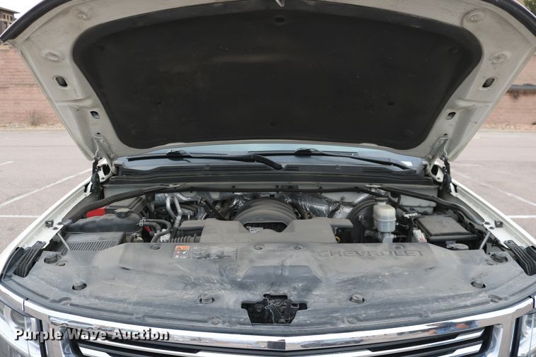 image for item EO9861 2015 Chevrolet Suburban LTZ  SUV