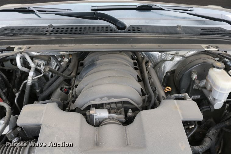 image for item EO9861 2015 Chevrolet Suburban LTZ  SUV