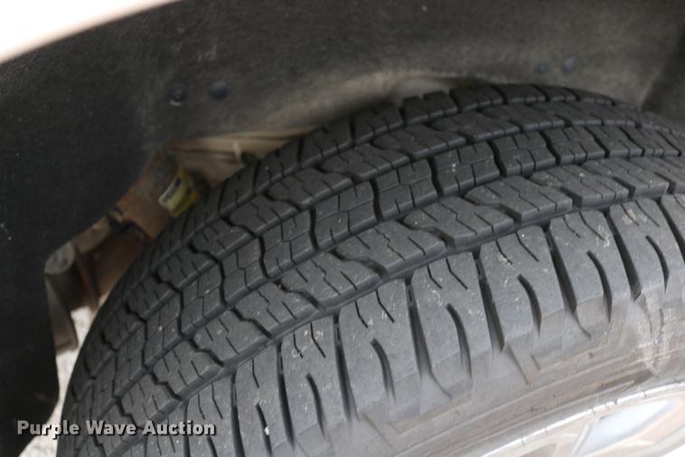 image for item EO9861 2015 Chevrolet Suburban LTZ  SUV