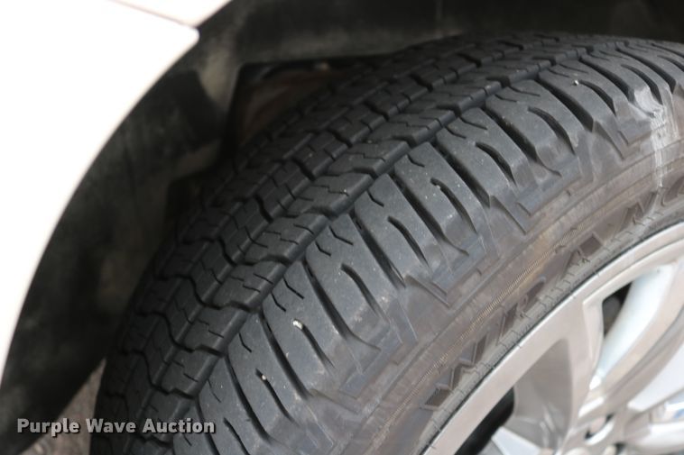 image for item EO9861 2015 Chevrolet Suburban LTZ  SUV