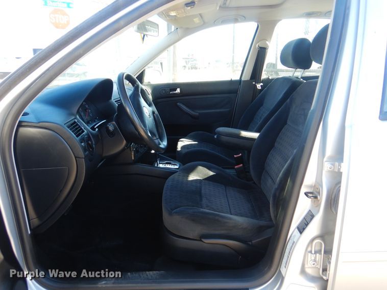 image for item ET9065 2002 Volkswagen Jetta