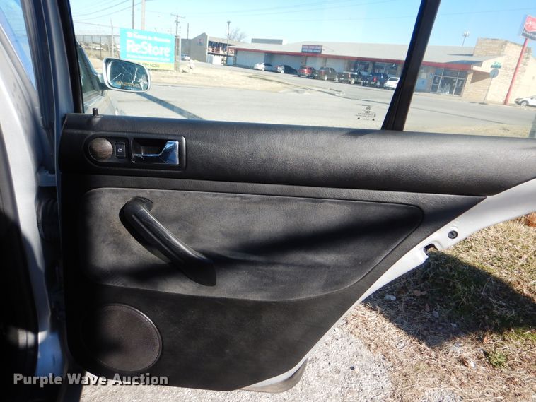 image for item ET9065 2002 Volkswagen Jetta