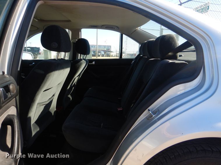 image for item ET9065 2002 Volkswagen Jetta