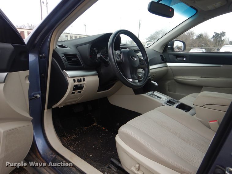 image for item ET9072 2013 Subaru Outback