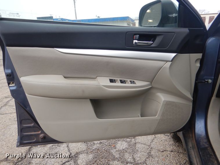 image for item ET9072 2013 Subaru Outback