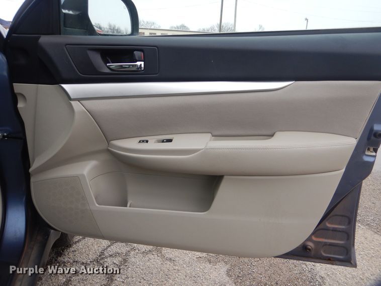 image for item ET9072 2013 Subaru Outback