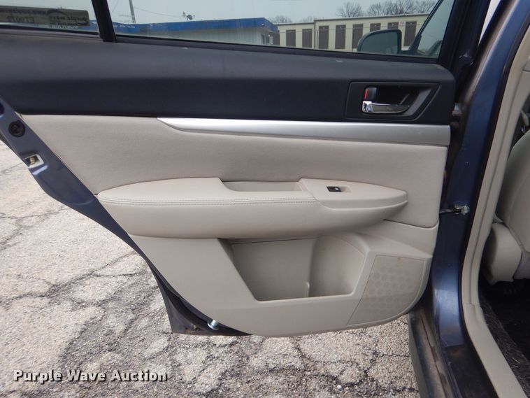 image for item ET9072 2013 Subaru Outback