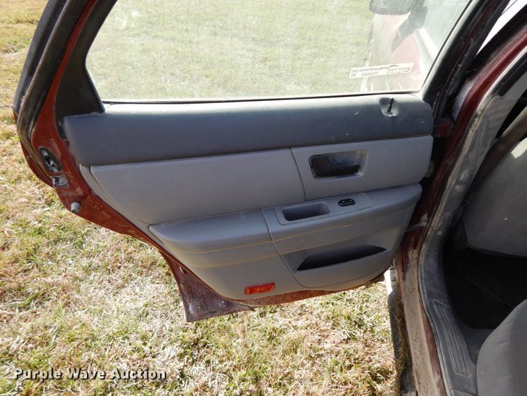 image for item FG9669 2006 Ford Taurus SE