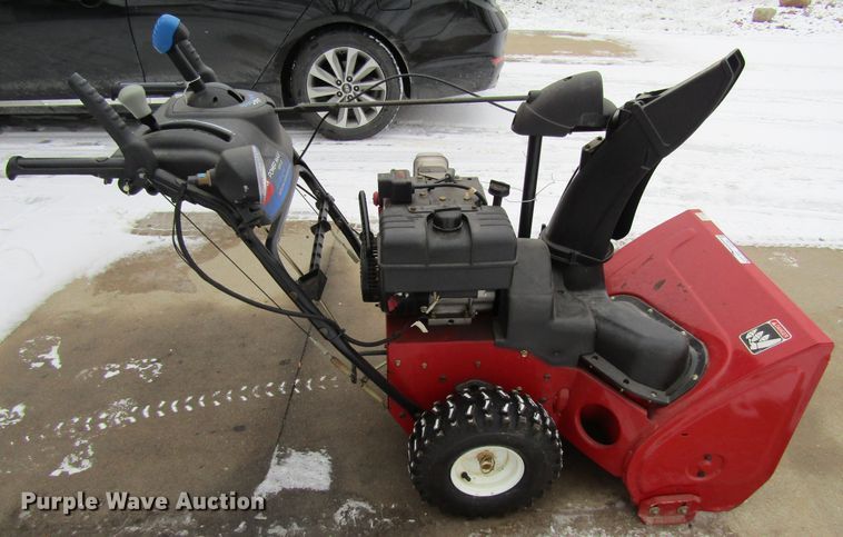 image for item GC9784 Toro Power Max 826 LE snow blower