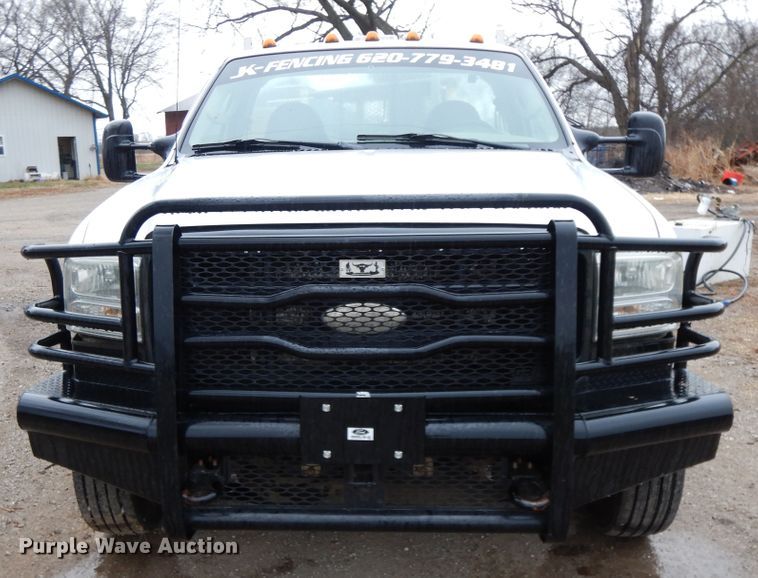 image for item GK9644 2007 Ford F450 Super Duty XL  flatbed truck