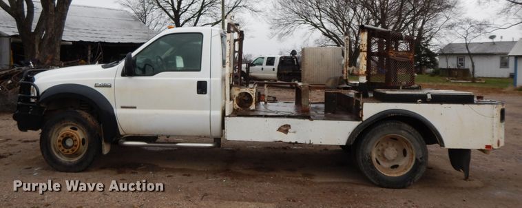 image for item GK9644 2007 Ford F450 Super Duty XL  flatbed truck