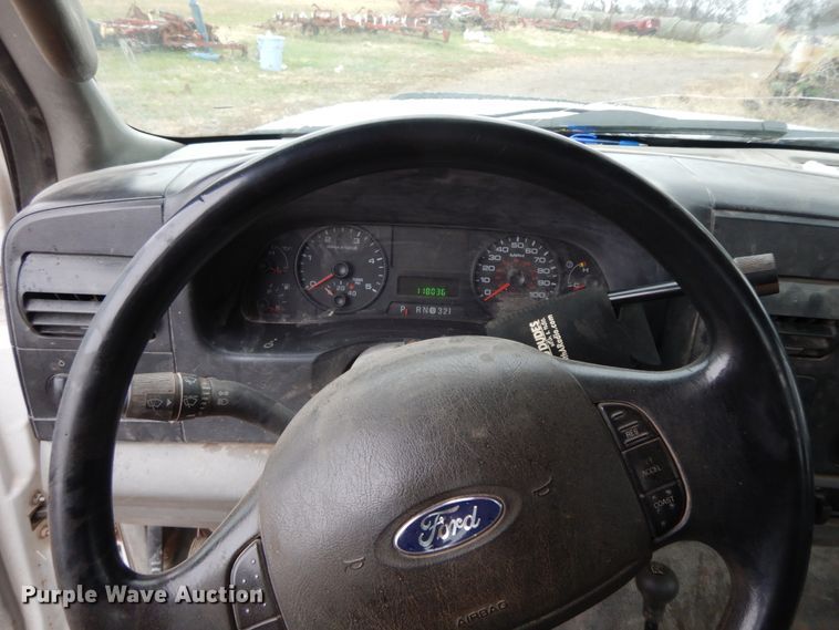 image for item GK9644 2007 Ford F450 Super Duty XL  flatbed truck