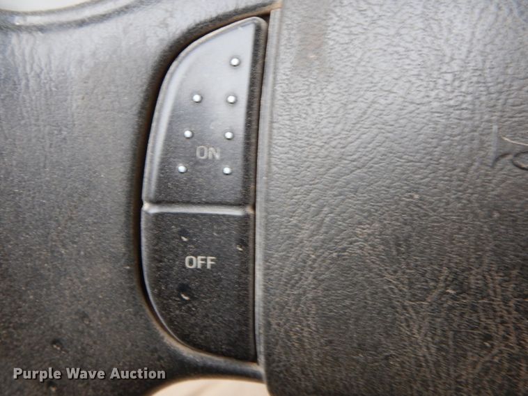 image for item GK9644 2007 Ford F450 Super Duty XL  flatbed truck