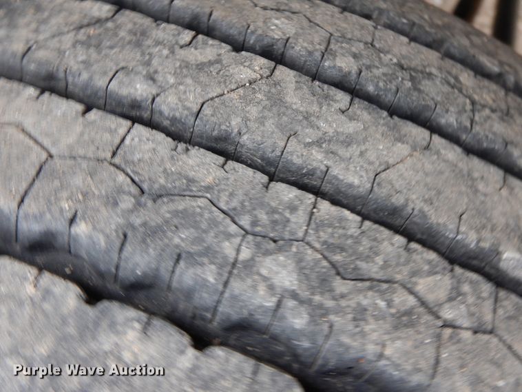 image for item GK9644 2007 Ford F450 Super Duty XL  flatbed truck