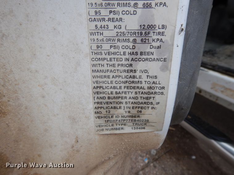 image for item GK9644 2007 Ford F450 Super Duty XL  flatbed truck