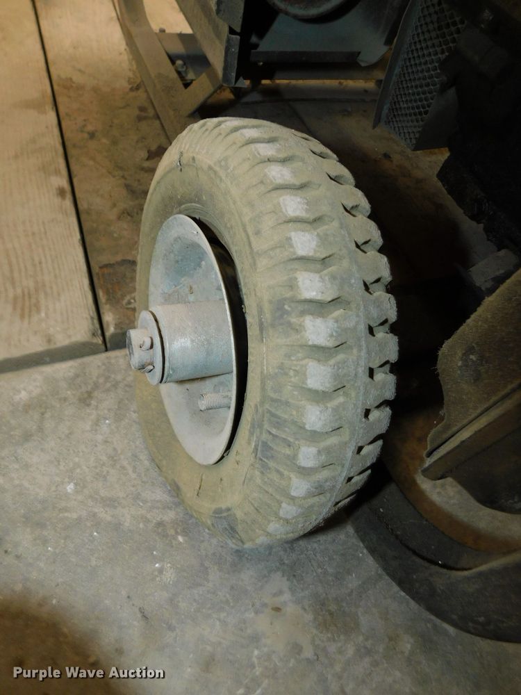 image for item GQ9918 Tools