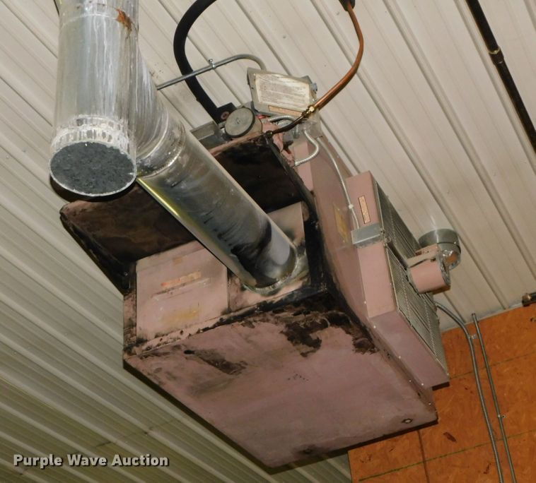 image for item GQ9919 Reznor RA-235 multi-oil heater