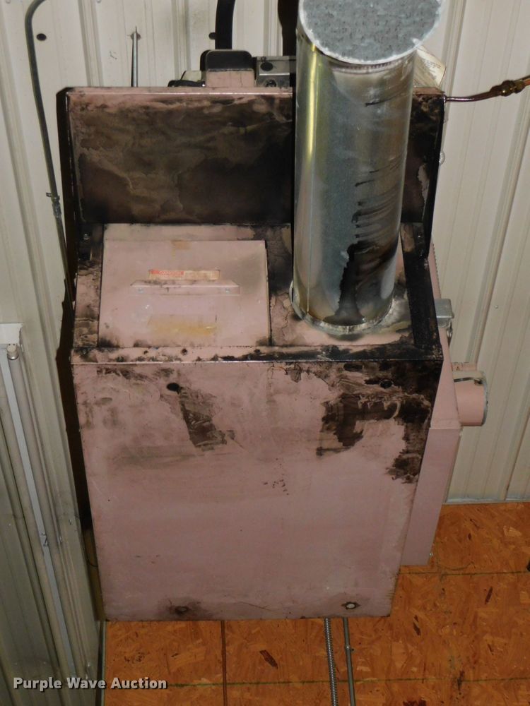 image for item GQ9919 Reznor RA-235 multi-oil heater