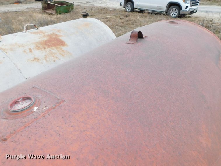 image for item GQ9920 (4) tanks