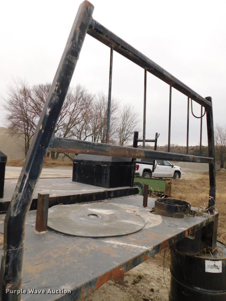 image for item GQ9921 Flatbed