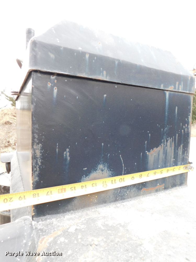 image for item GQ9921 Flatbed