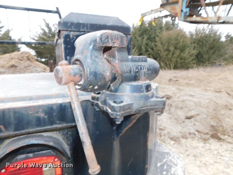 image for item GQ9921 Flatbed