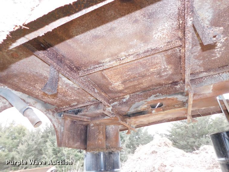 image for item GQ9921 Flatbed