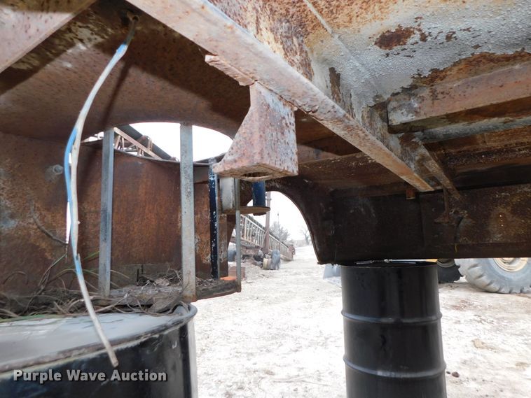 image for item GQ9921 Flatbed