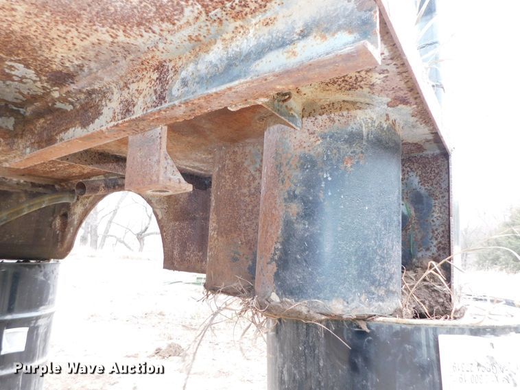 image for item GQ9921 Flatbed