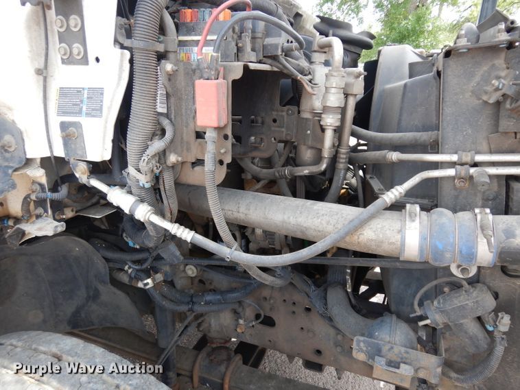 image for item HA9253 2003 GMC C7500  forestry bucket truck