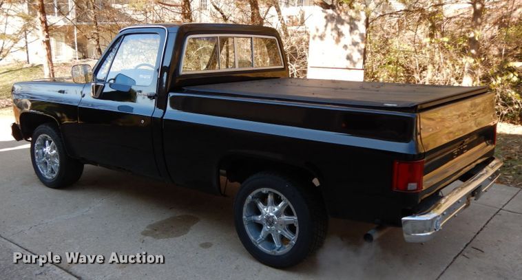 image for item HP9106 1978 GMC C10  pickup truck