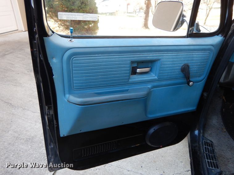 image for item HP9106 1978 GMC C10  pickup truck