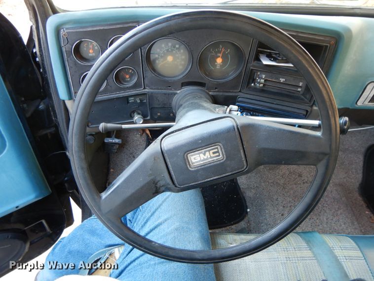 image for item HP9106 1978 GMC C10  pickup truck