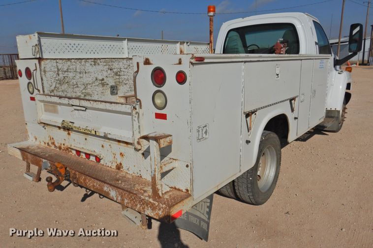 image for item HU9725 2007 Chevrolet C4500  utility truck