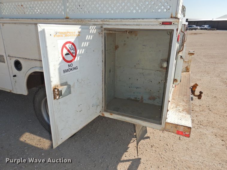 image for item HU9725 2007 Chevrolet C4500  utility truck