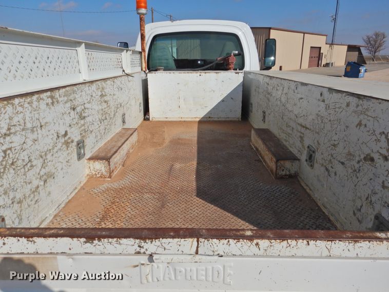 image for item HU9725 2007 Chevrolet C4500  utility truck