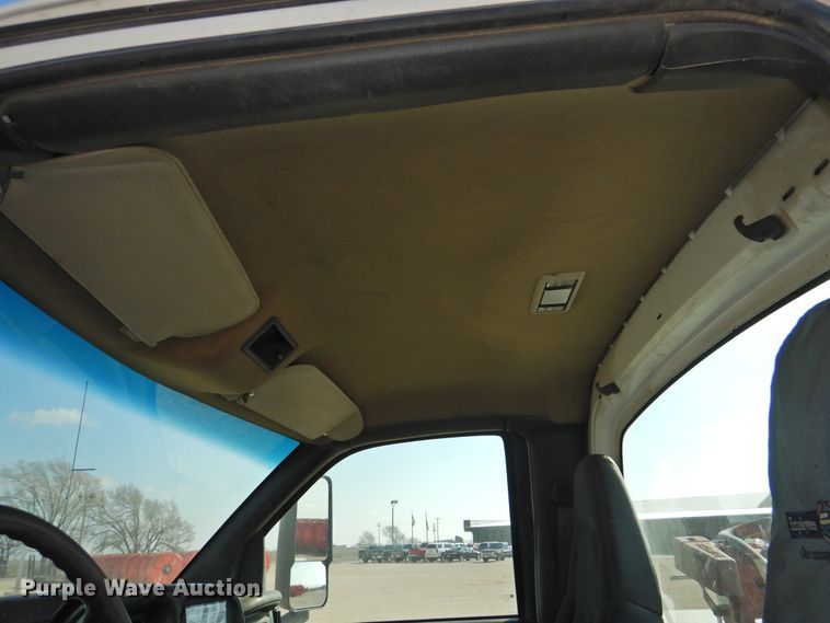 image for item HU9725 2007 Chevrolet C4500  utility truck