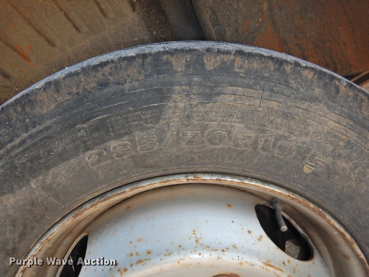 image for item HU9725 2007 Chevrolet C4500  utility truck