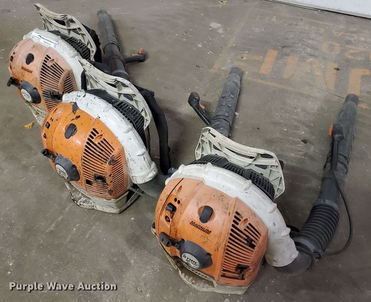 image for item HW9531 (3) Stihl BR600 backpack blowers