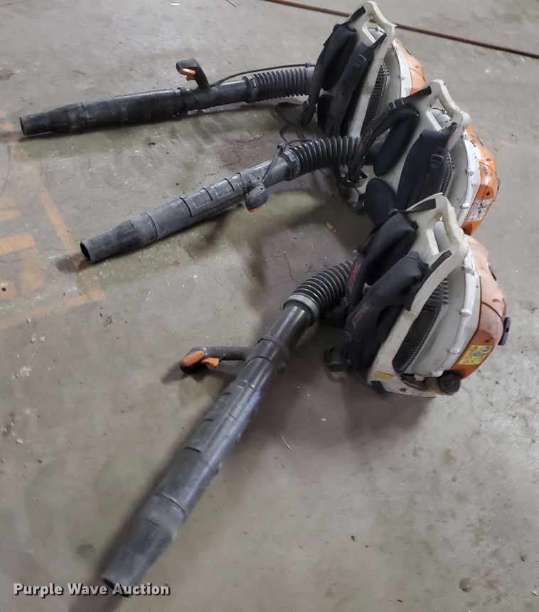 image for item HW9531 (3) Stihl BR600 backpack blowers