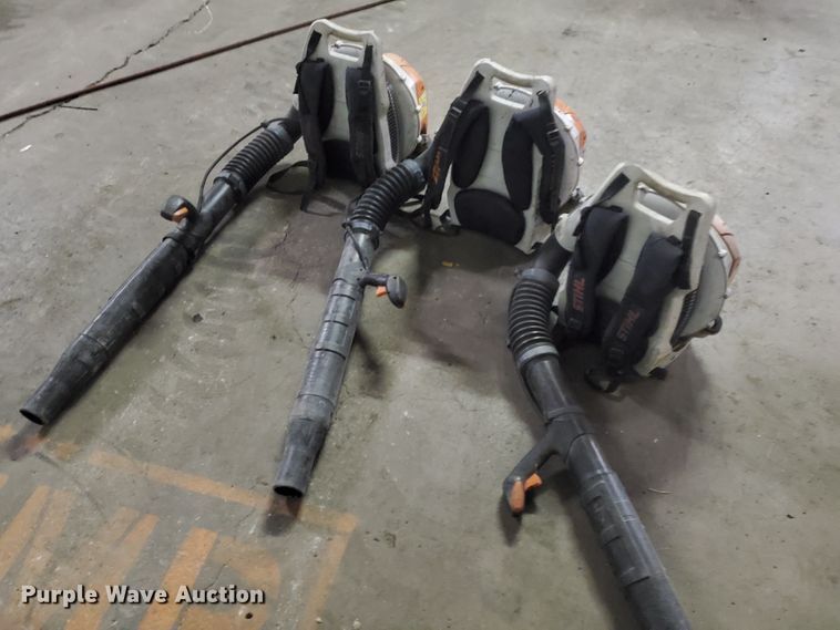 image for item HW9531 (3) Stihl BR600 backpack blowers