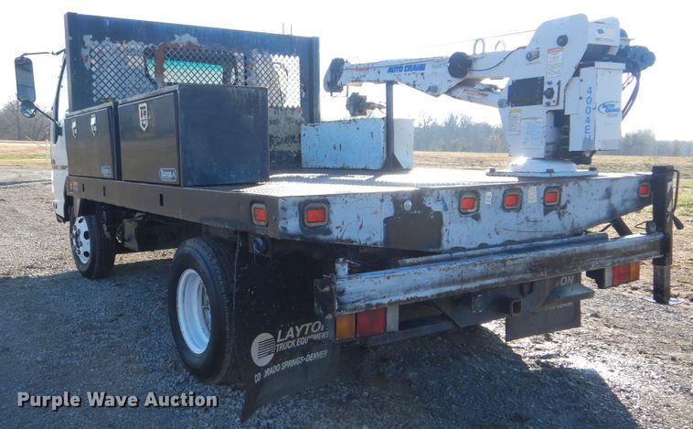 image for item HX9053 2006 GMC W4500  flatbed truck with crane