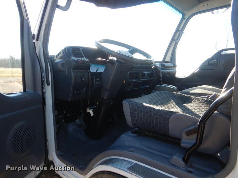 image for item HX9053 2006 GMC W4500  flatbed truck with crane