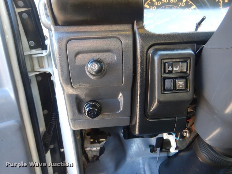 image for item HX9053 2006 GMC W4500  flatbed truck with crane