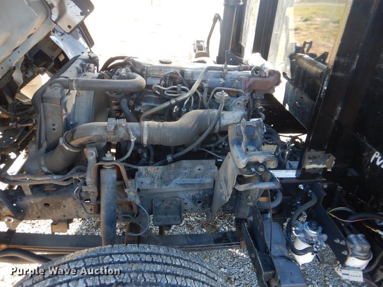 image for item HX9053 2006 GMC W4500  flatbed truck with crane