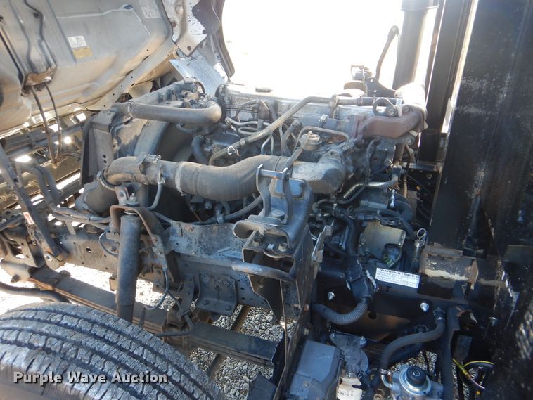 image for item HX9053 2006 GMC W4500  flatbed truck with crane